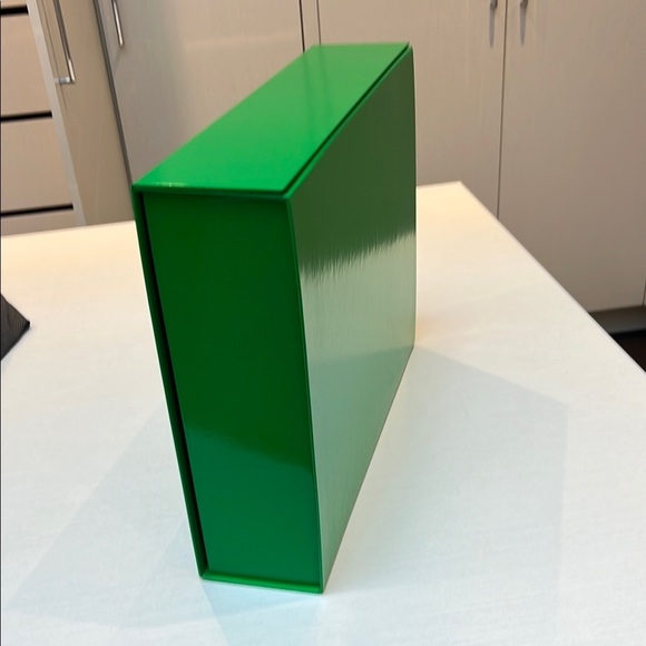 Bottega Veneta Bright Green Storage Box - Picture 3 of 4